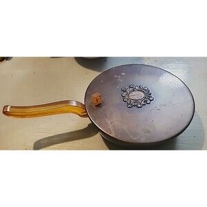 Vintage Club Aluminum Saucepan w/ Lid – Amber Bakelite Handle Mid-Century USA